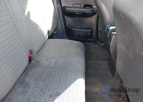 2001 Ford F-150 Lariat/Xl/Xlt z USA, uszkodzony, nr VIN 2FTRX07L31CA65177